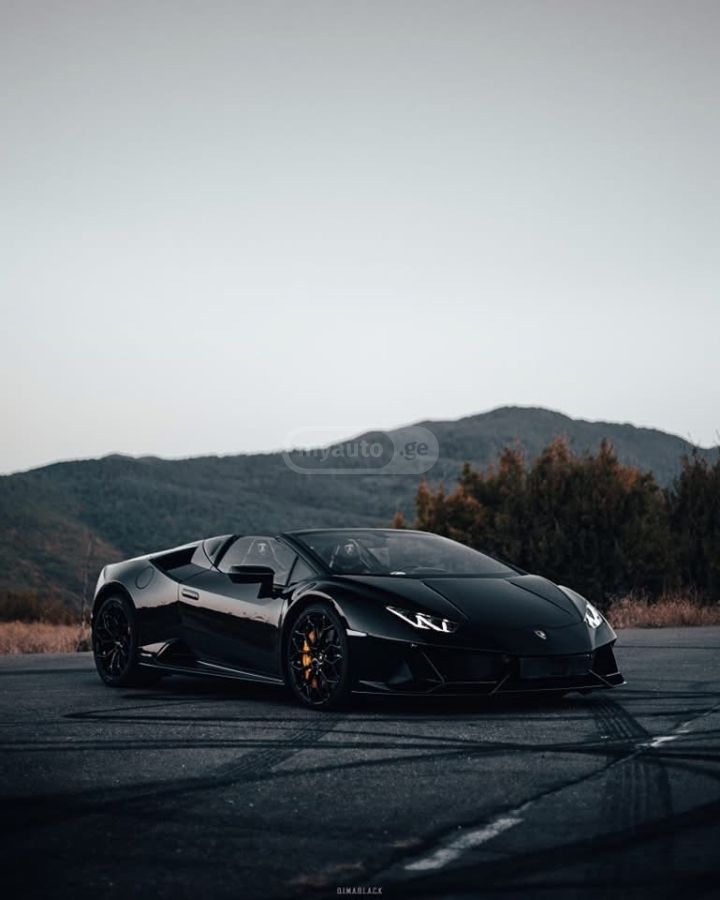 Lamborghini Huracan 2020 — photo 2