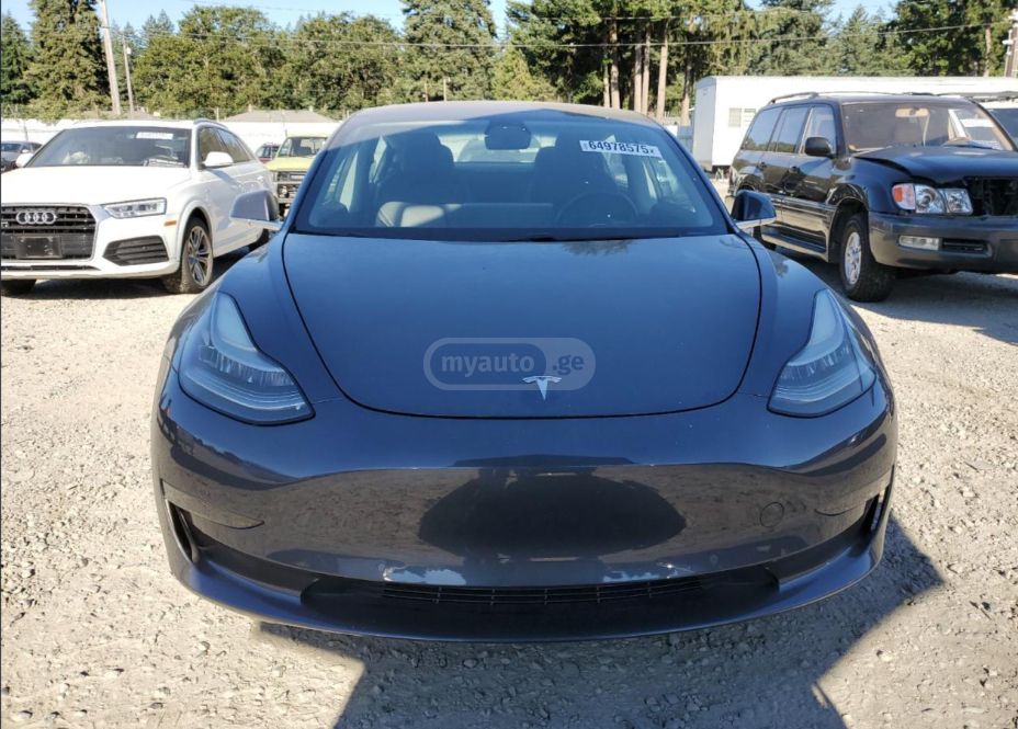 Tesla Model 3 2018 — photo 2