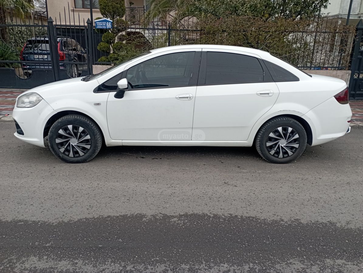 Fiat Linea 2015 — photo 2