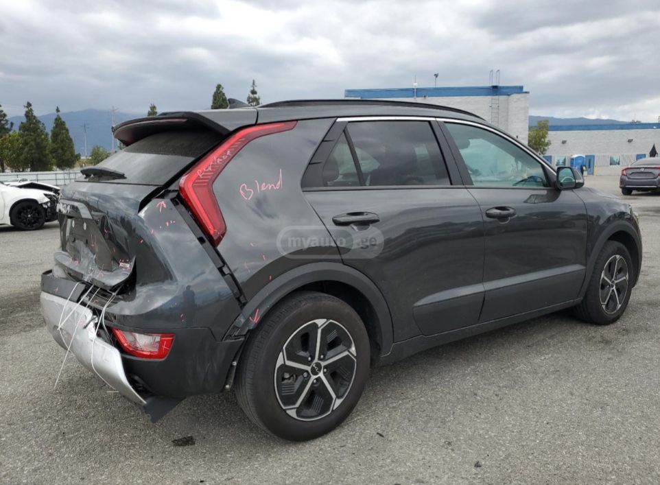 Kia Niro 2024 — photo 2