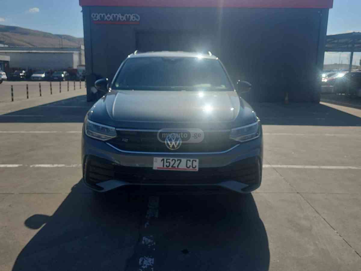 Volkswagen Tiguan 2022 — photo 2