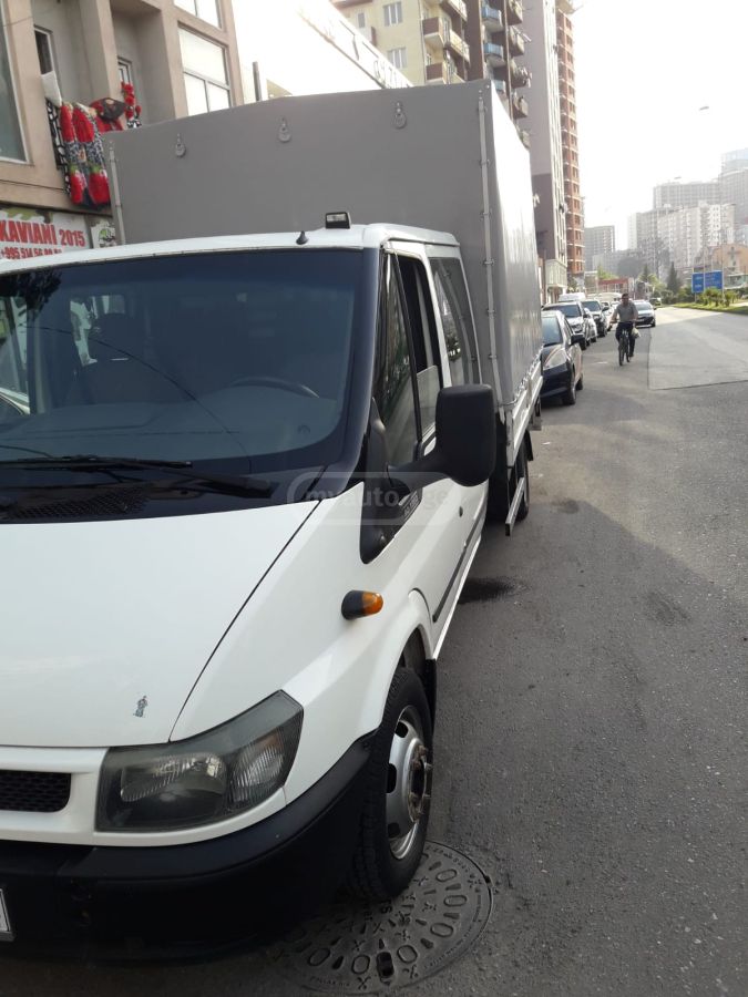 Ford Transit 2002 — photo 2