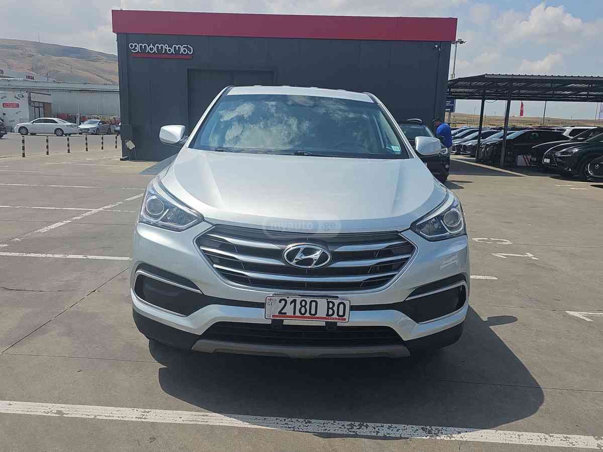 Hyundai Santa FE 2018 — photo 2