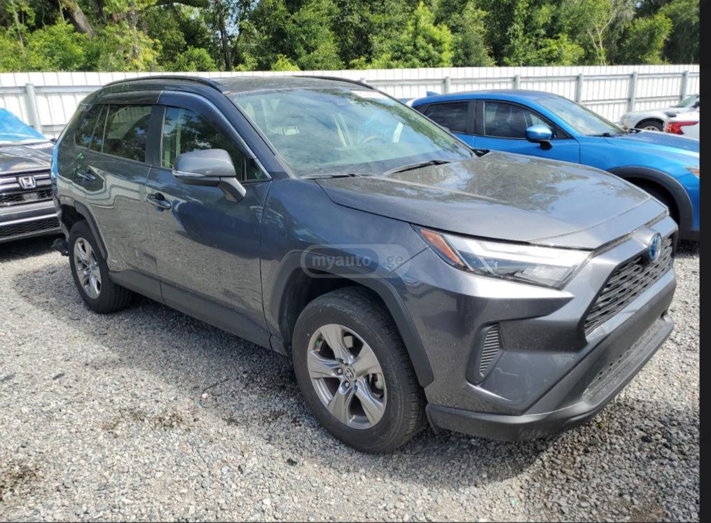 Toyota RAV4 2023 — photo 2