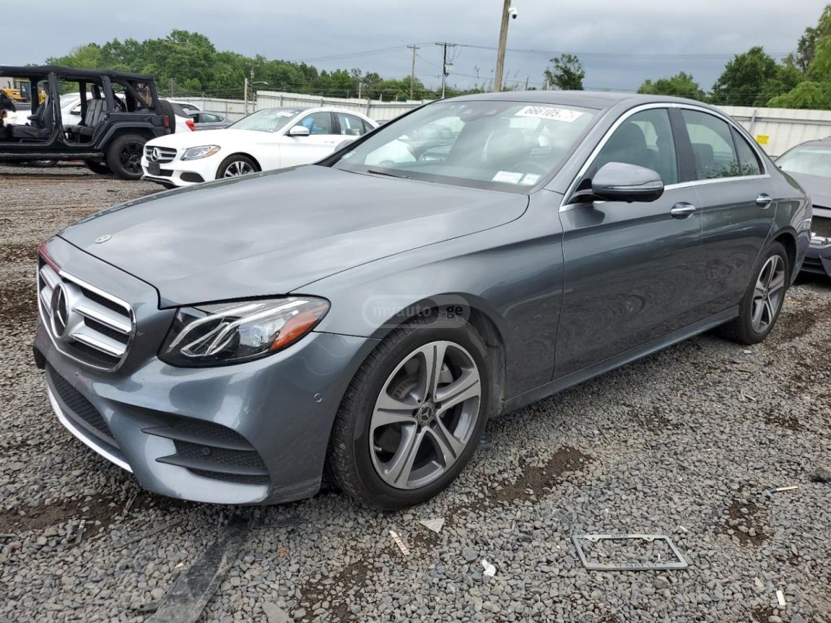 Mercedes-Benz E 300