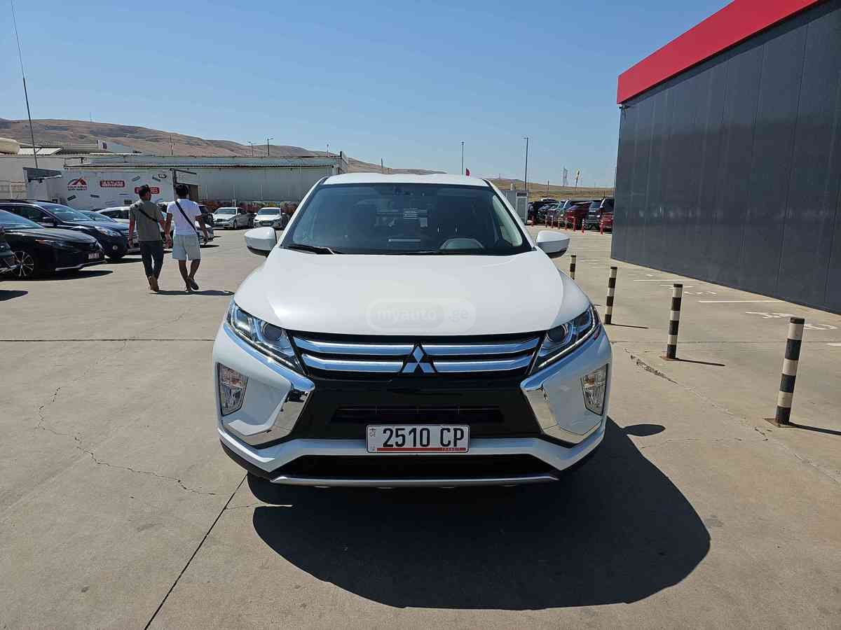 Mitsubishi Eclipse 2018 — photo 2