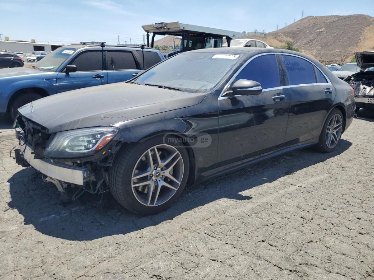 Mercedes-Benz S 560