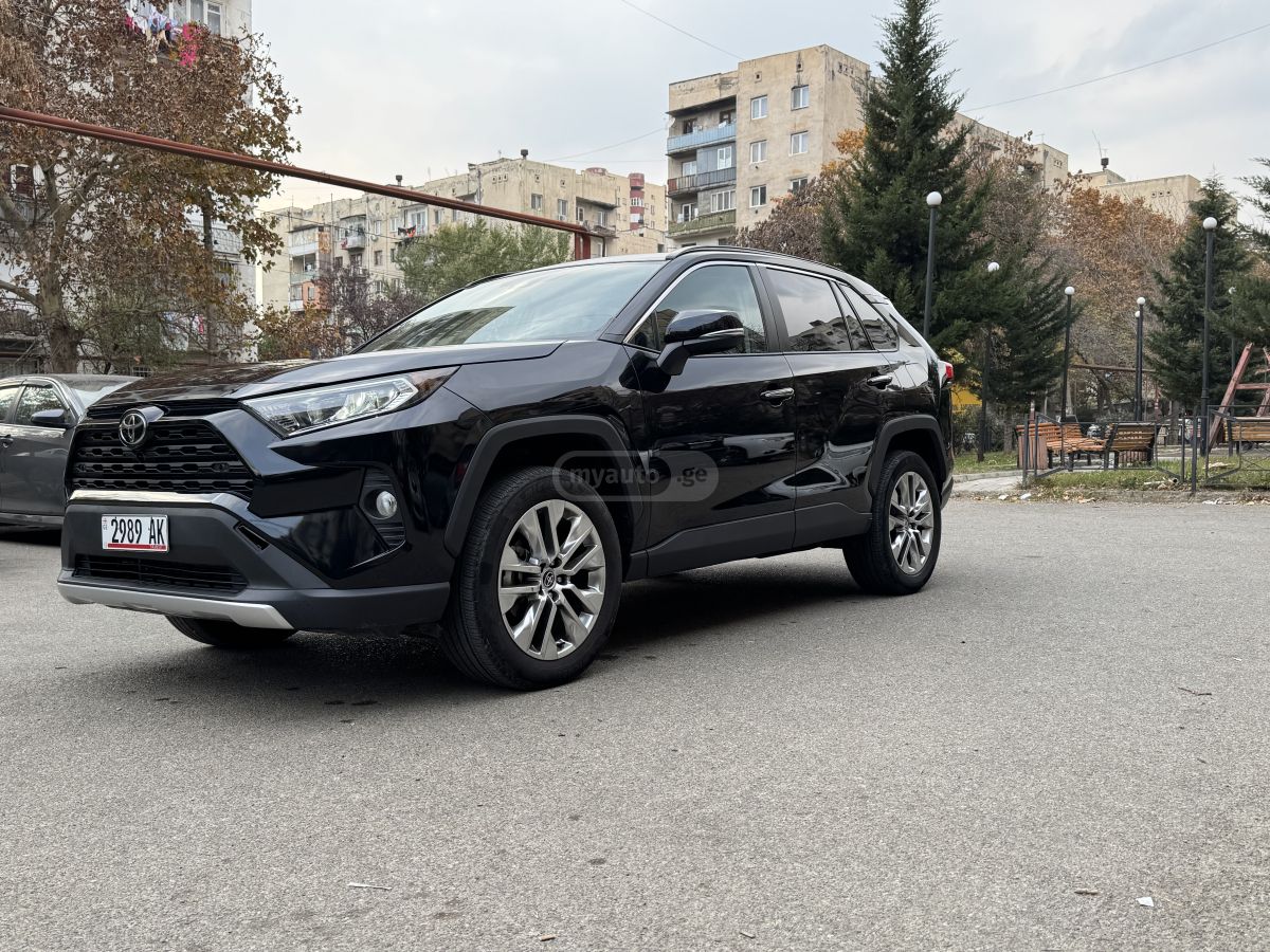 Toyota RAV4 2021 — photo 2