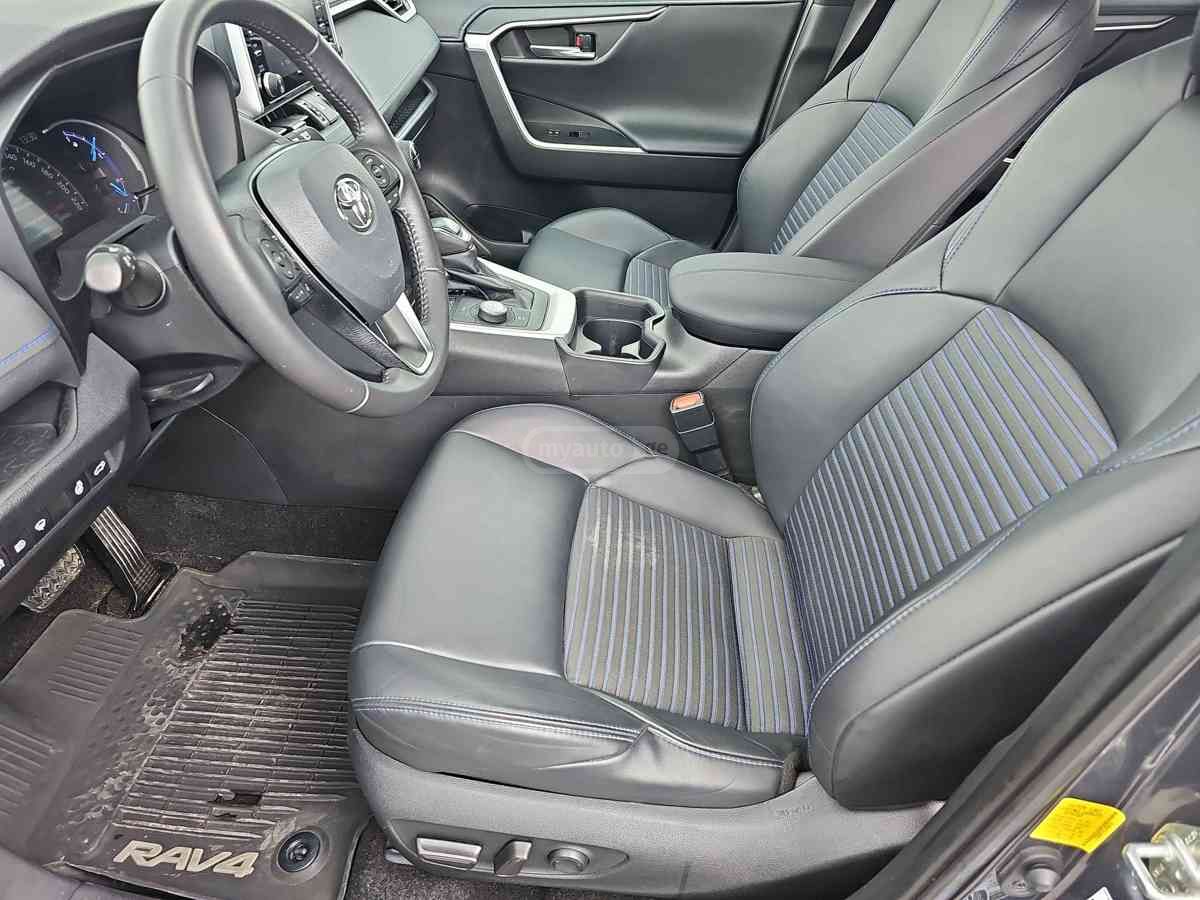 Toyota RAV4 2020 — photo 2