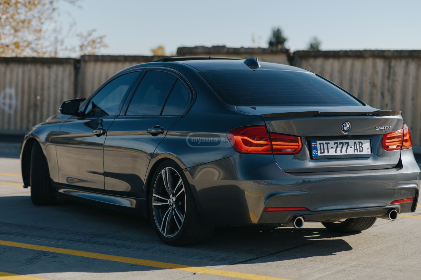 BMW 340 2016 — photo 2