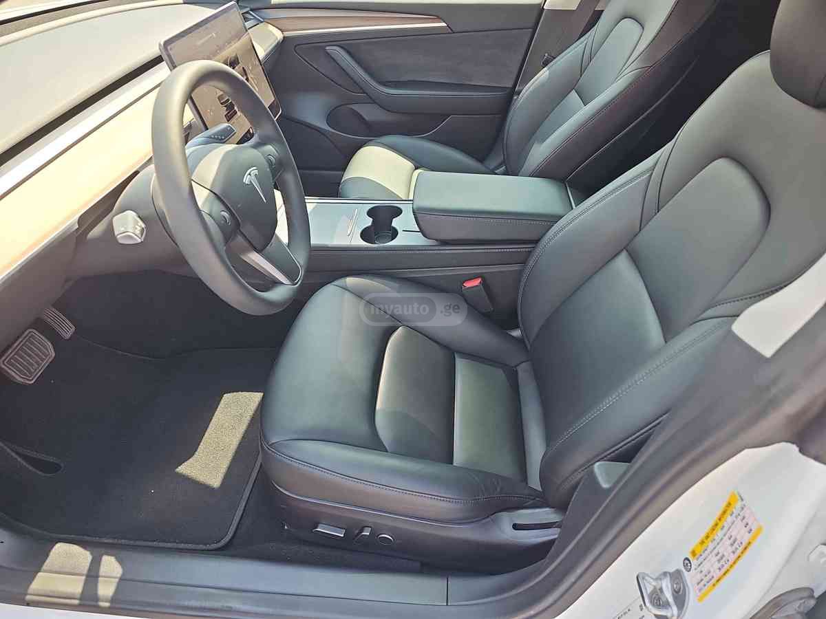 Tesla Model 3 2022 — photo 2