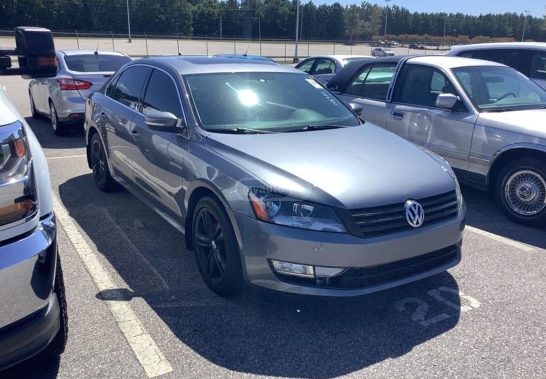 Volkswagen Passat 2015 — photo 2