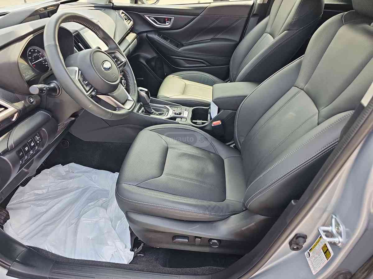 Subaru Forester 2023 — photo 2