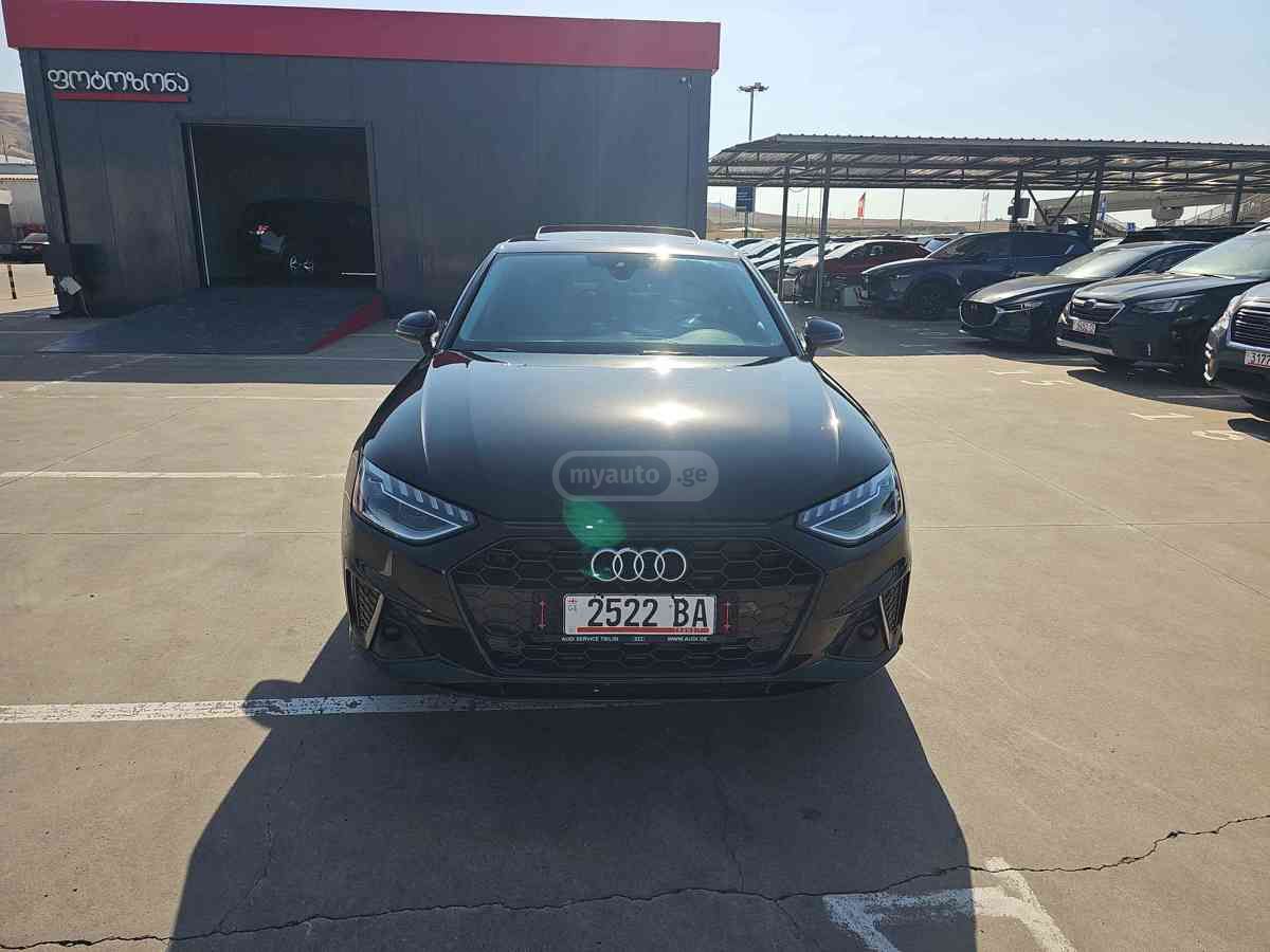 Audi A4 2020 — photo 2