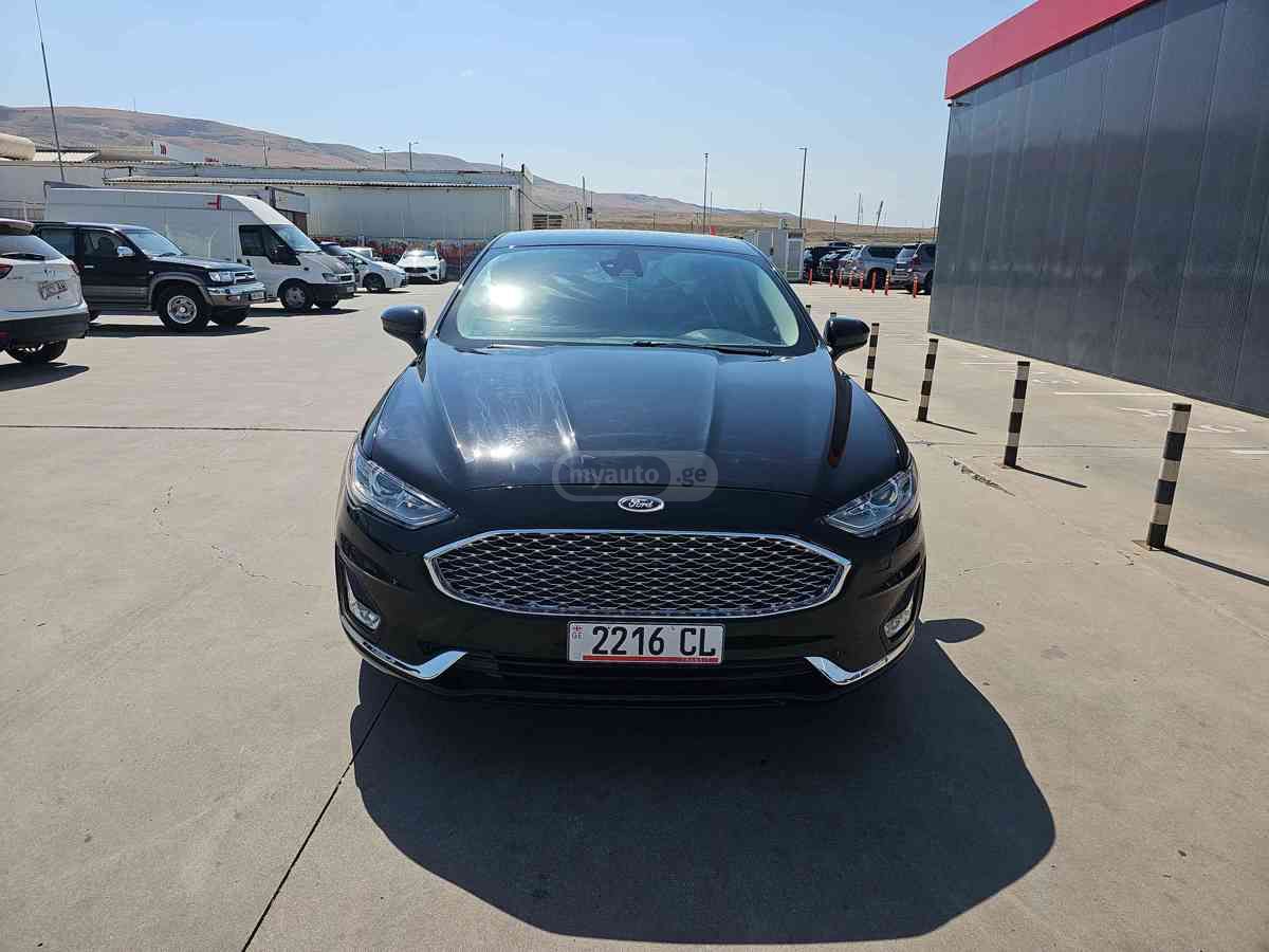 Ford Fusion 2019 — photo 2