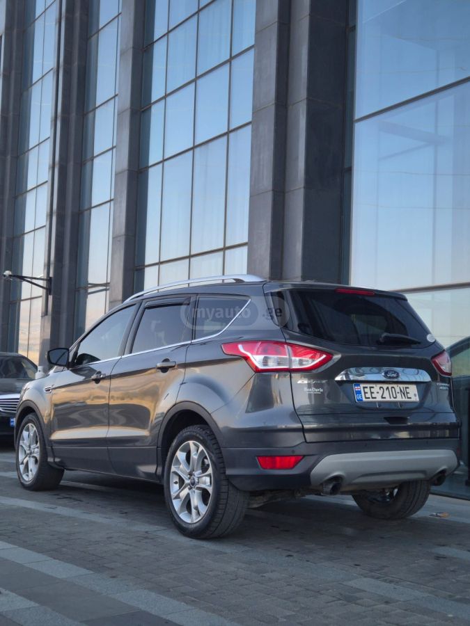 Ford Escape 2016 — photo 2