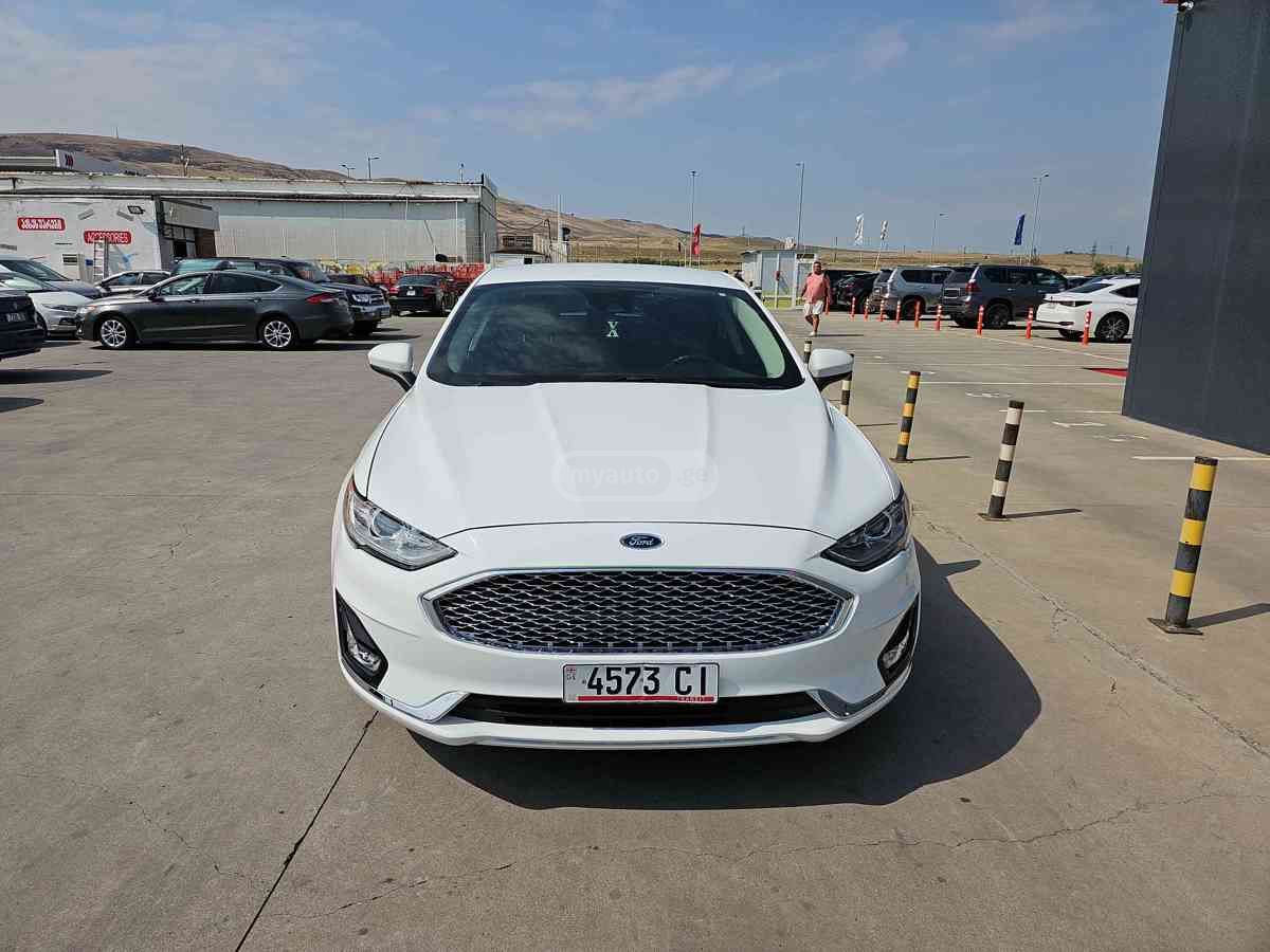 Ford Fusion 2019 — photo 2