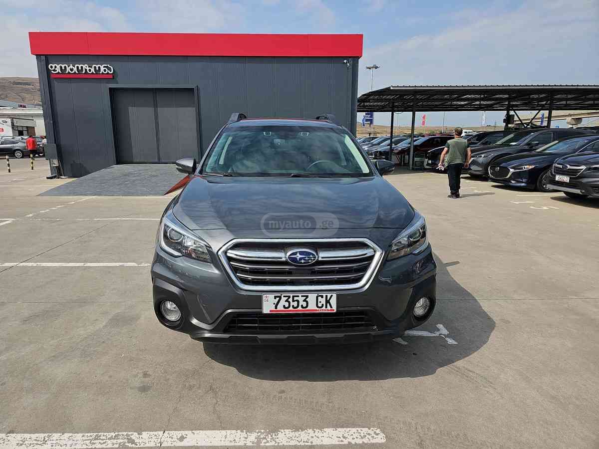 Subaru Outback 2019 — photo 2