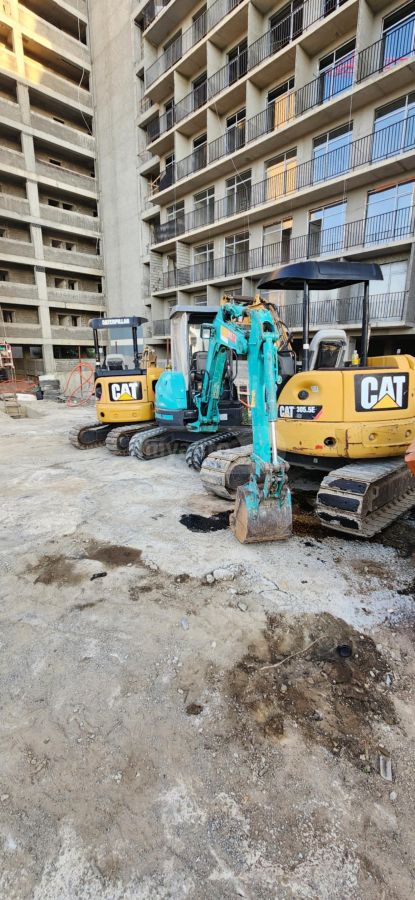 Caterpillar 303 CR 2012 — photo 2