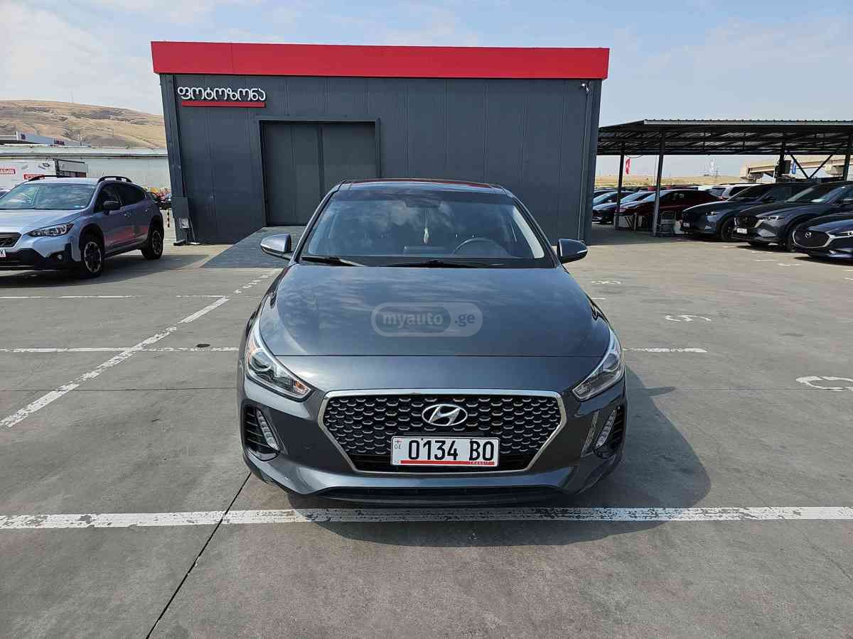 Hyundai Elantra 2019 — photo 2