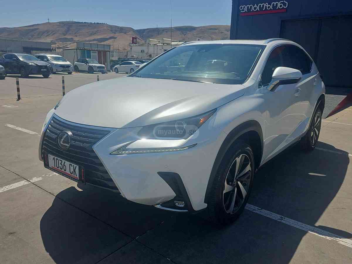 Lexus NX 300