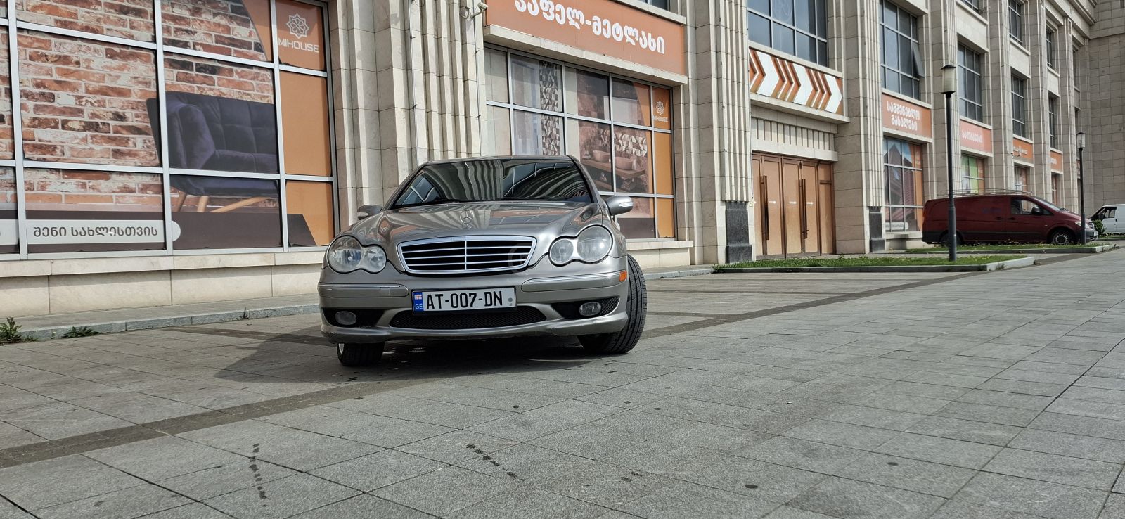 Mercedes-Benz C 230