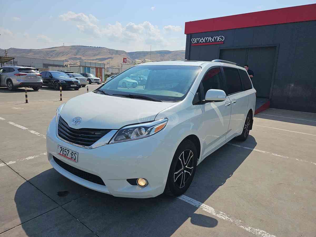 Toyota Sienna
