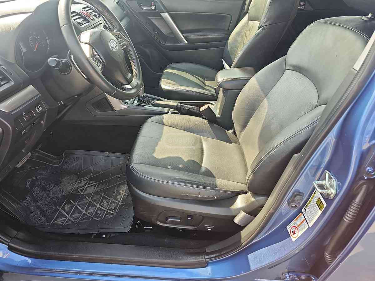 Subaru Forester 2015 — photo 2