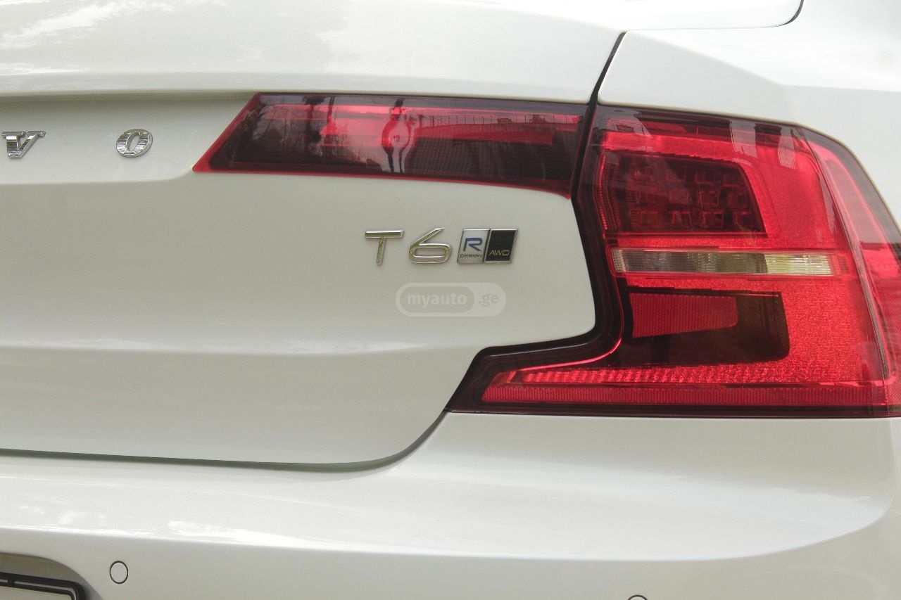 Volvo S 90 2020 — photo 2