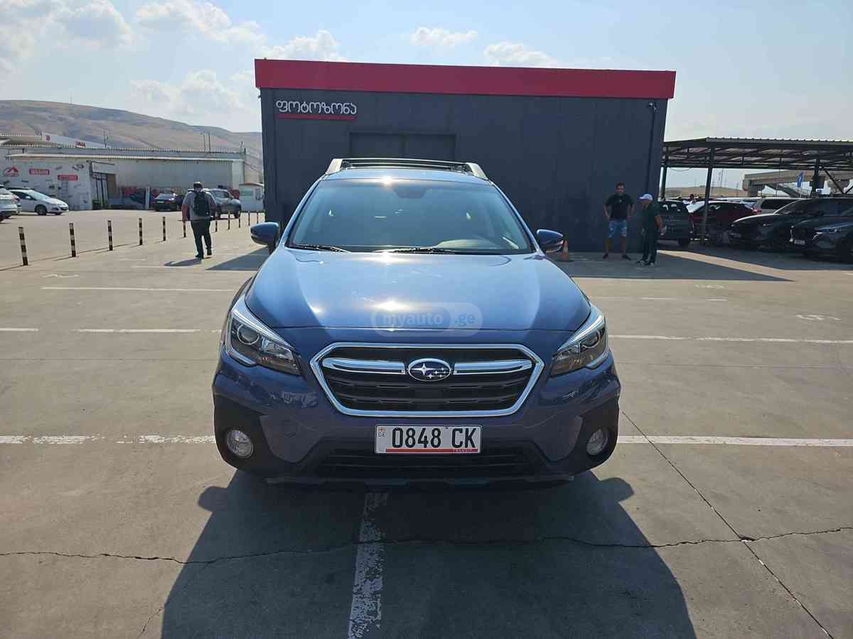 Subaru Outback 2019 — photo 2