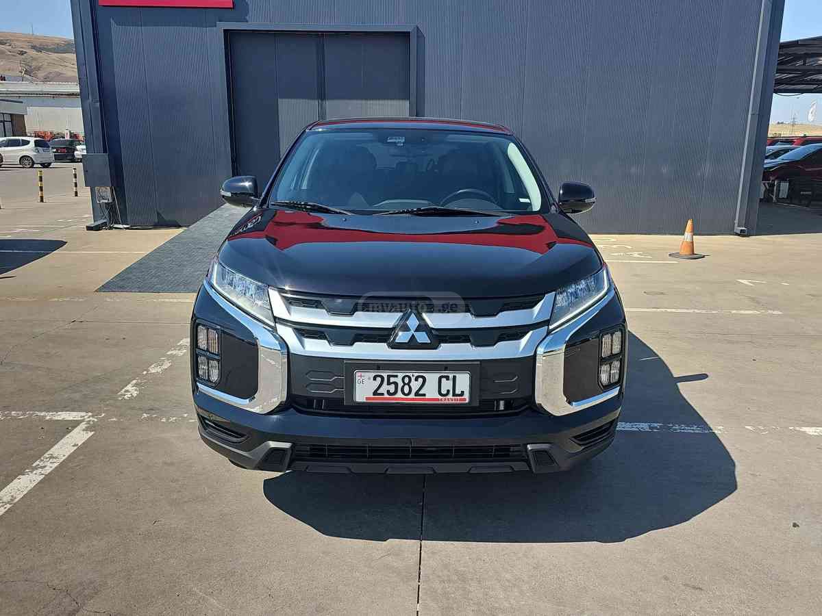 Mitsubishi Outlander 2022 — photo 2