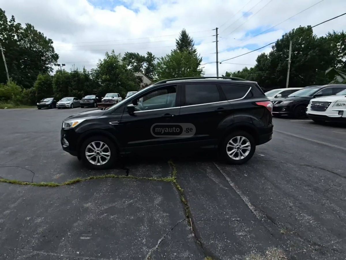Ford Escape 2018 — photo 2
