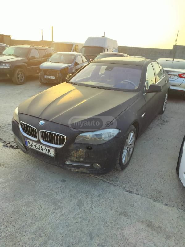 BMW 550 2011 — photo 2