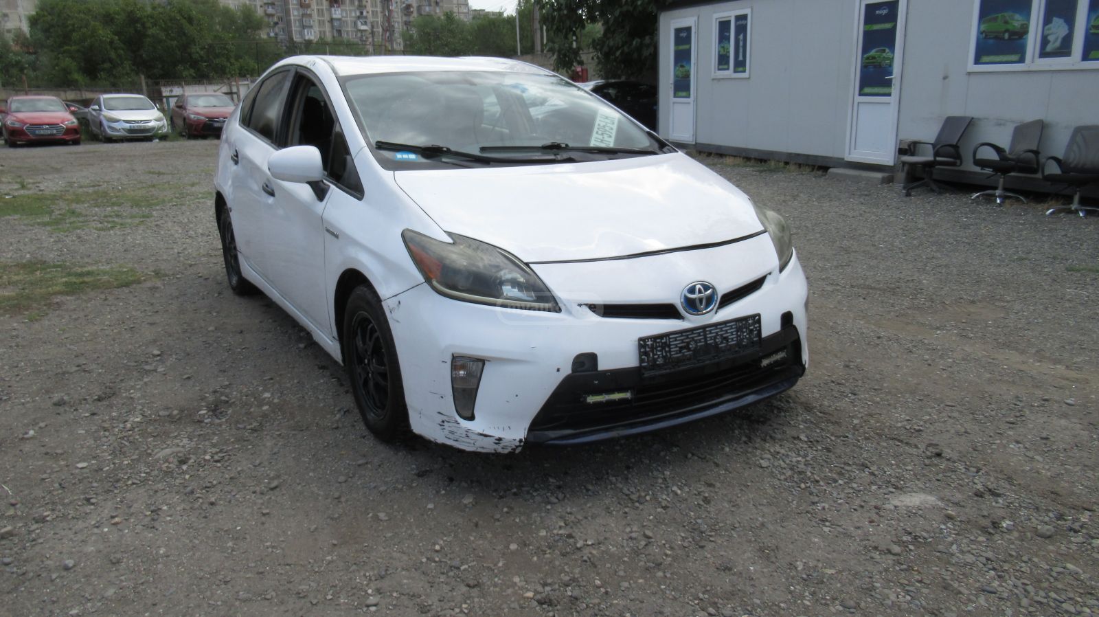 Toyota Prius 2015 — photo 2