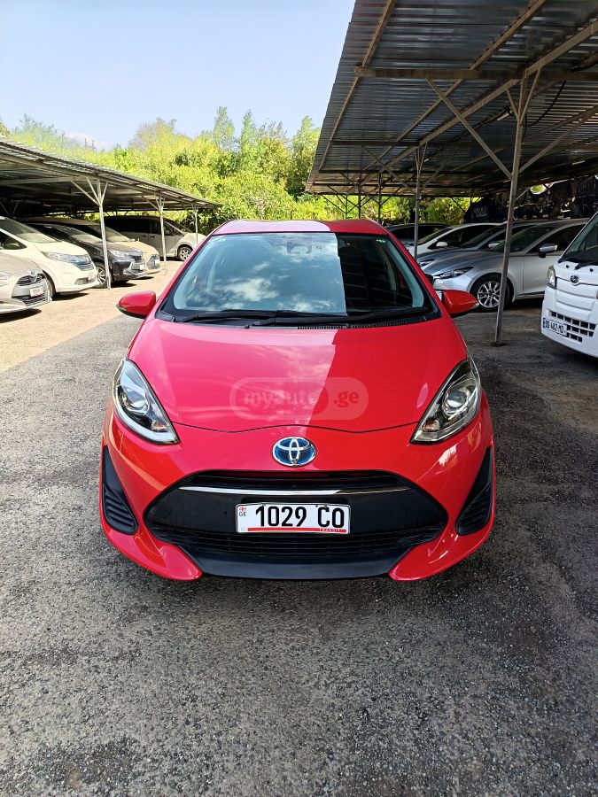 Toyota Aqua 2017 — photo 2