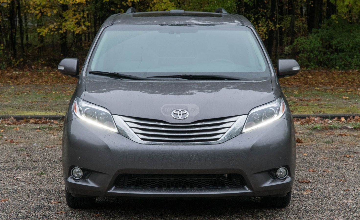 Toyota Sienna 2020 — photo 2