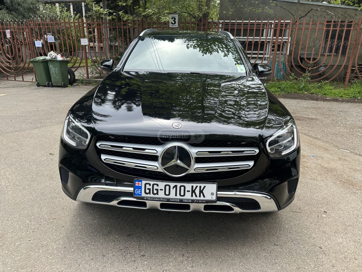 Mercedes-Benz GLC 300 2020 — photo 2