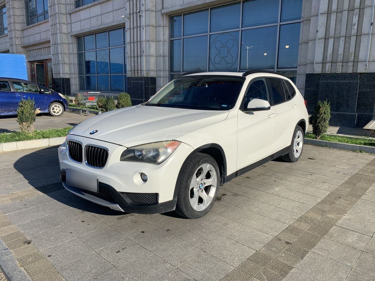 BMW X1 2012 — photo 2