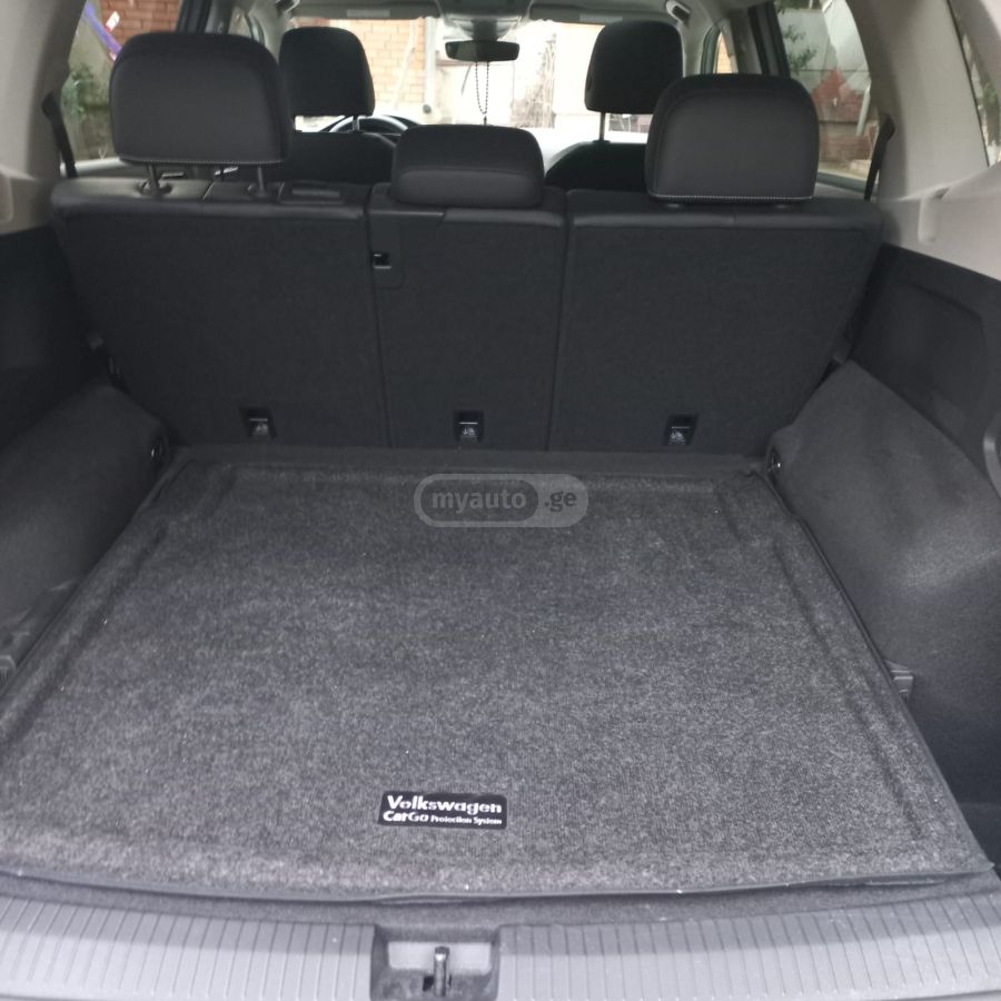 Volkswagen Tiguan 2024 — photo 2