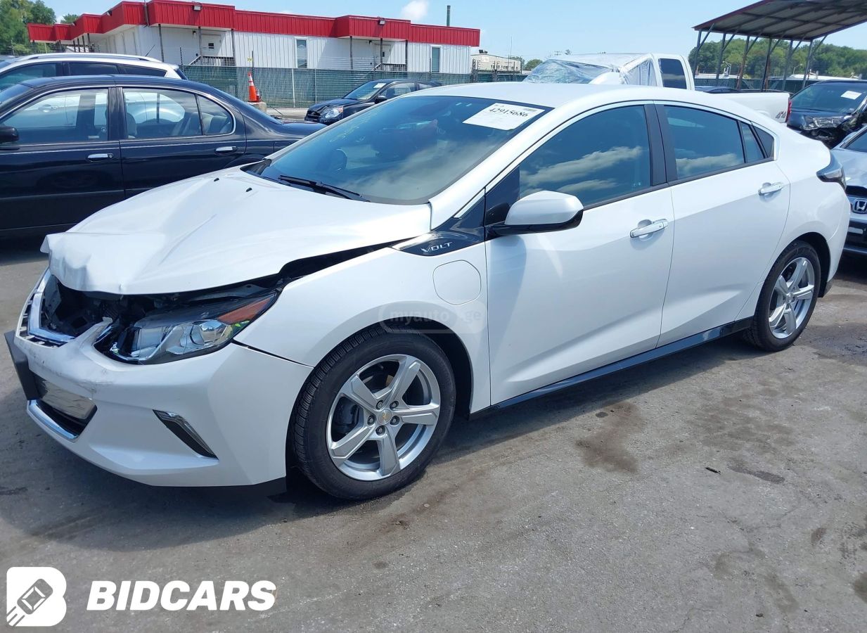 Chevrolet Volt 2019 — photo 2