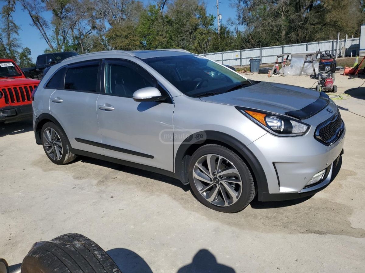 Kia Niro 2019 — photo 2