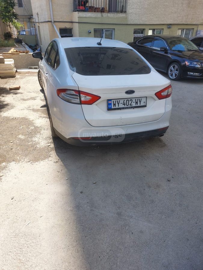 Ford Fusion 2014 — photo 2