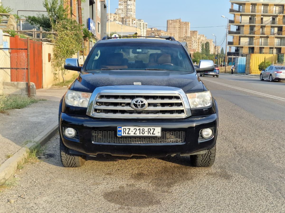 Toyota Sequoia 2016 — photo 2