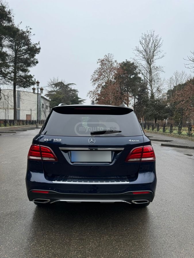 Mercedes-Benz GLE 350 2017 — photo 2