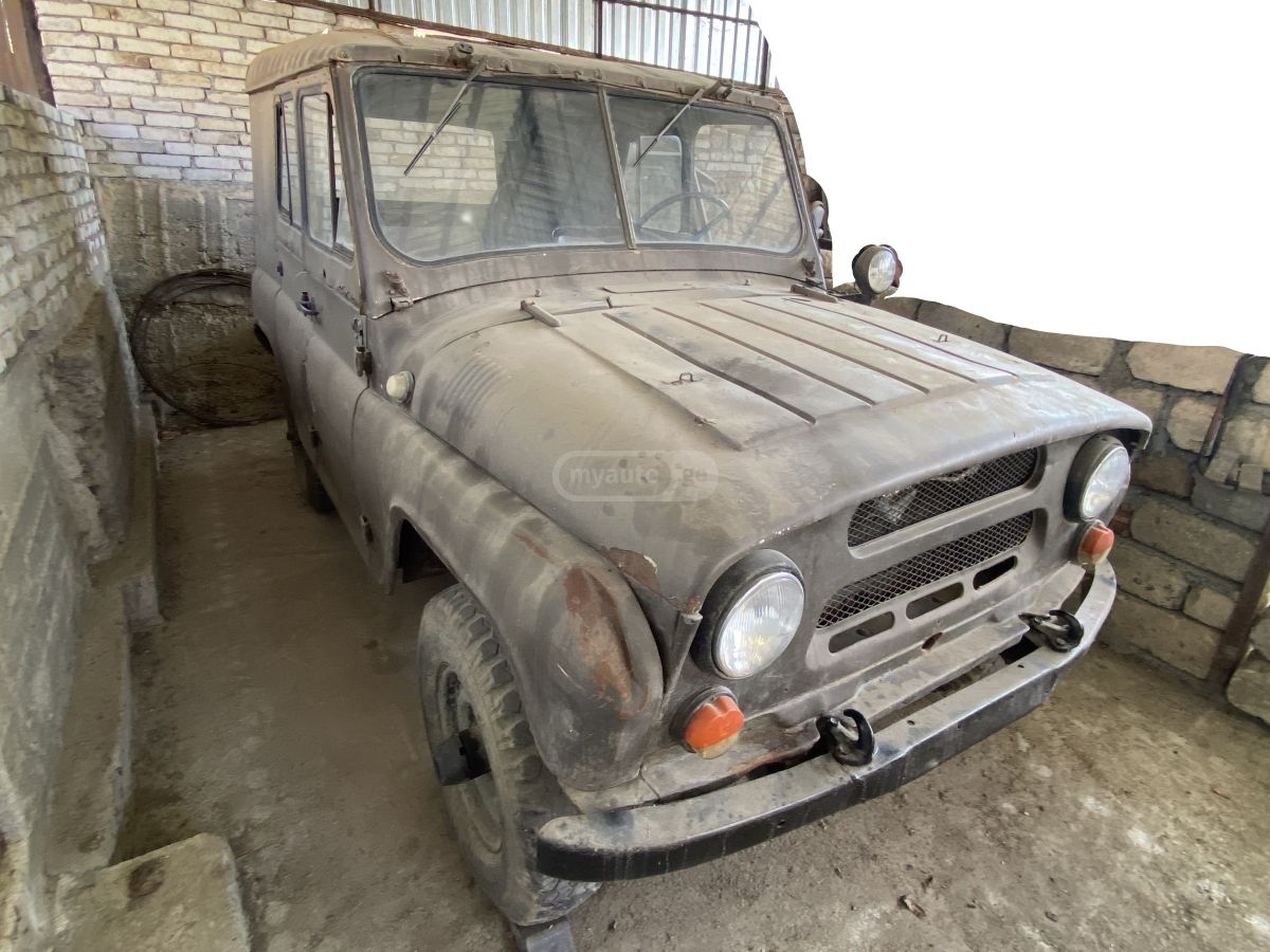 UAZ 469 1982 — photo 2