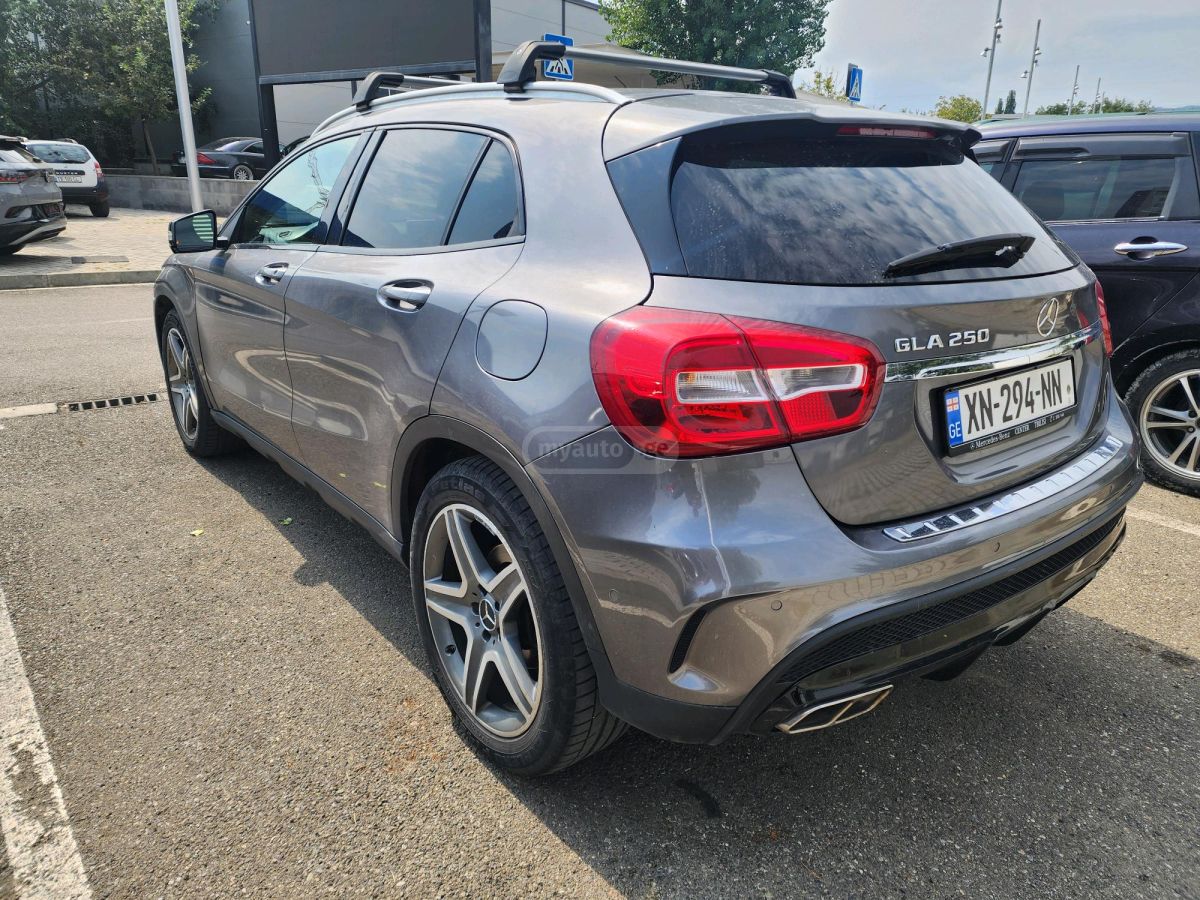 Mercedes-Benz GLA 250 2015 — photo 2