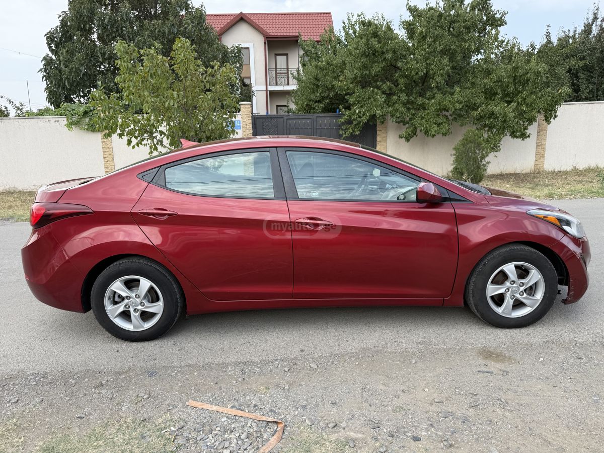 Hyundai Elantra 2015 — photo 2