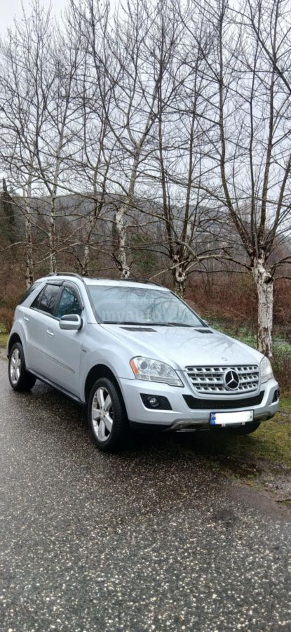 Mercedes-Benz ML 320 2009 — photo 2