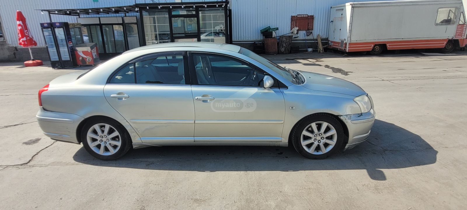 Toyota Avensis 2005 — photo 2