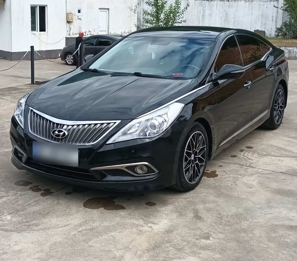 Hyundai Grandeur 2015 — photo 2